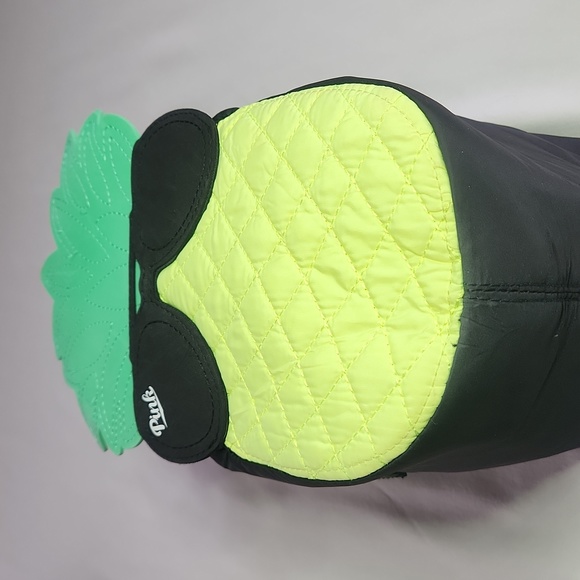 PINK Pineapple Cooler Bag - Victoria's Secret Beach Bag - Picture 6 of 15